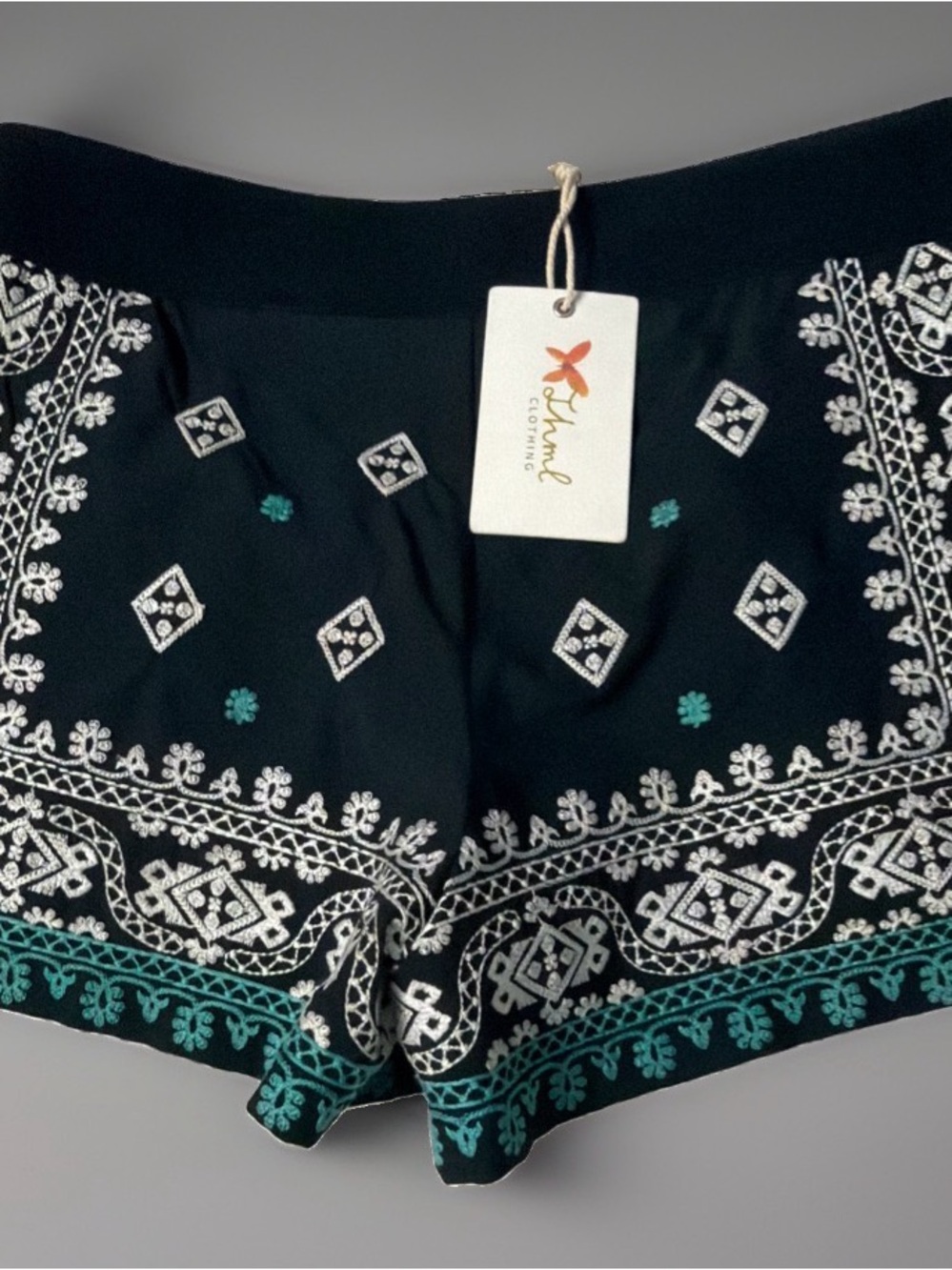 THML  Embroidered Black & Teal Women’s Shorts small